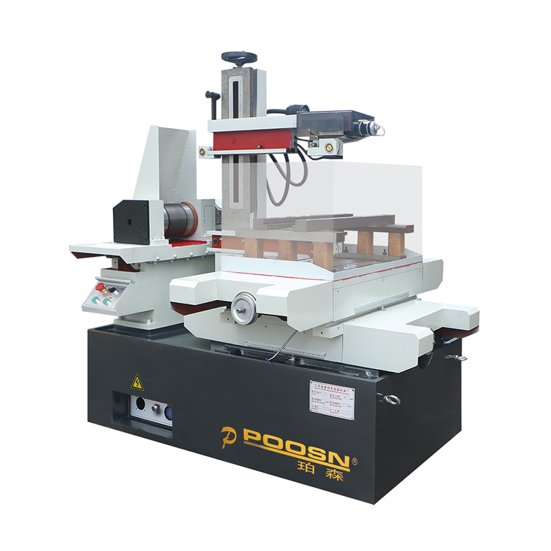 Máquina CNC de EDM de fio de alta velocidade DK-7745 (4 eixos, curso de 400 × 600 mm)